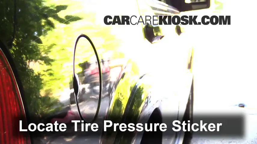 2003 Lincoln Aviator 4.6L V8 Tires & Wheels Check Tire Pressure